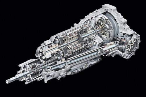 豪華車的準(zhǔn)則 海外試駕2011款?yuàn)W迪A8