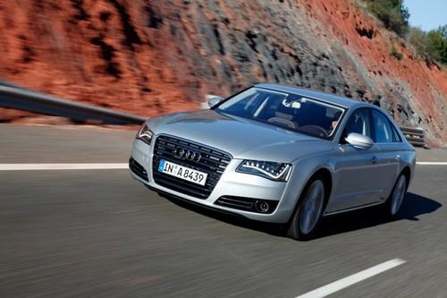 豪華車的準則 海外試駕2011款奧迪A8