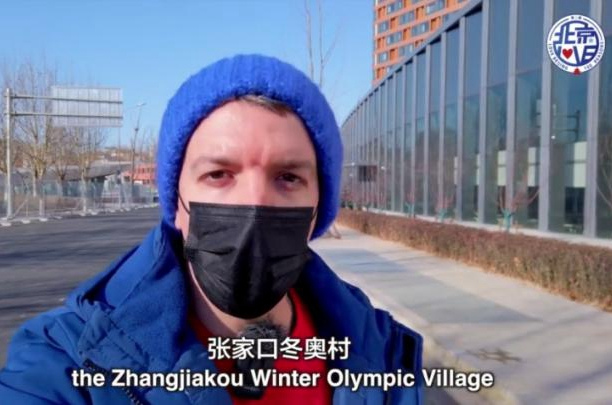 運動員公寓什么樣？英國小哥玩嗨了