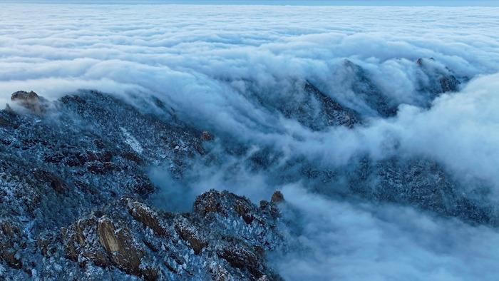 河南堯山：初雪新霽 云?？澙@